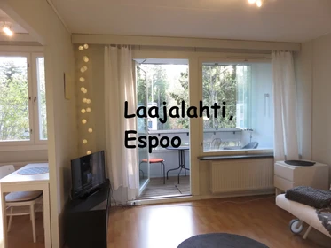 Apartamento moderno y luminoso en Espoo