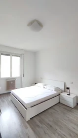 Logement avec 3 chambres à Milan
