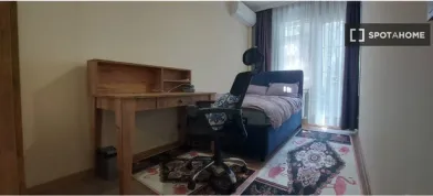 Chambre à louer dans un appartement en colocation à Istanbul