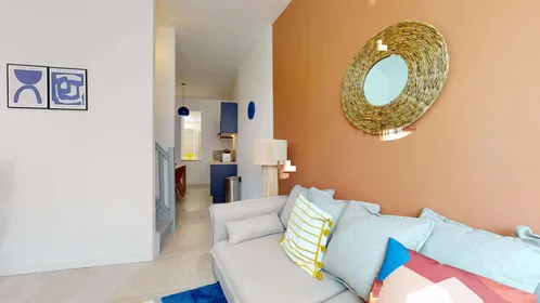 Private room at 38 Rue Gantois, 59000 Lille, France, image 13 of 25