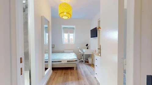 Private room at 38 Rue Gantois, 59000 Lille, France, image 3 of 24