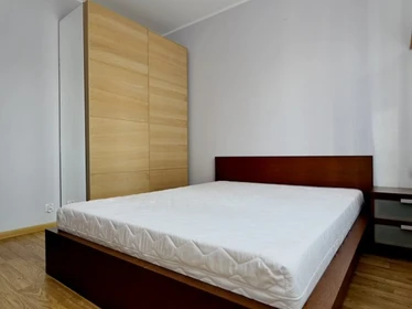 Zakwaterowanie z 3 sypialniami w Warszawa
