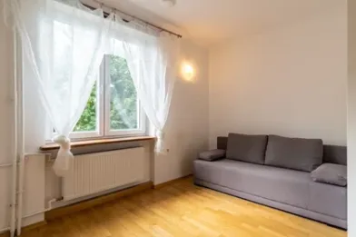 Appartement entièrement meublé à Varsovie