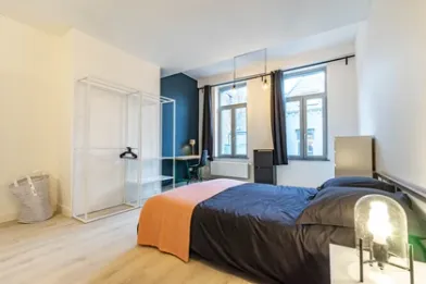 Mons de çift kişilik yataklı kiralık oda