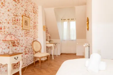 Quarto para alugar com cama de casal em Paris