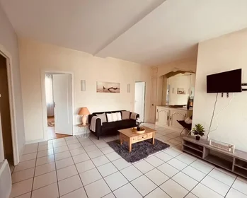 Prywatny pokój Pau, 64000, obraz 1 10