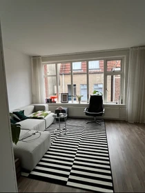 Quarto para alugar num apartamento partilhado em Leeuwarden