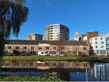 Nowoczesne i jasne mieszkanie w Leiden