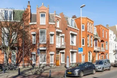 Zimmer mit Doppelbett zu vermieten Den Haag