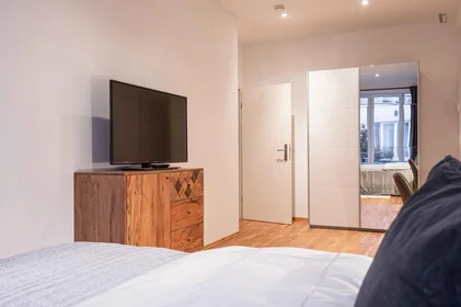 Chambre privée à Leipziger Straße , image 1 de 10