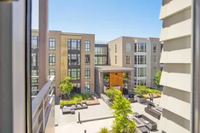 Luminoso e moderno appartamento a Berkeley