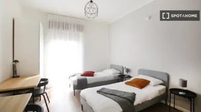 Alquiler de habitación en piso compartido en Módena