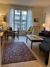Apartamento moderno e brilhante em Paris