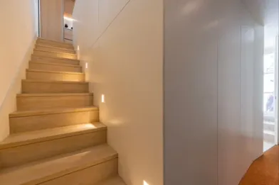 Luminoso e moderno appartamento a Lisbona