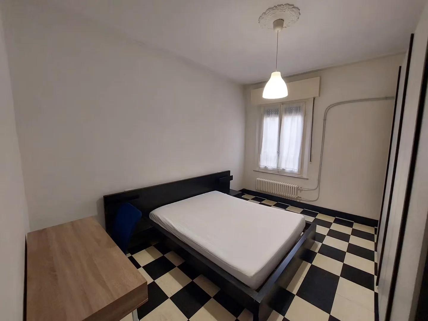 Camera per studenti in  con servizi moderni