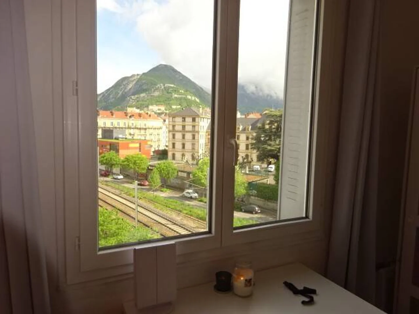 Quarto de estudante funcional perfeito para estudar em 