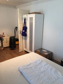 Pokój do wynajęcia we wspólnym mieszkaniu w Amsterdam