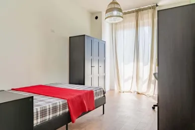Room for rent with double bed Milan