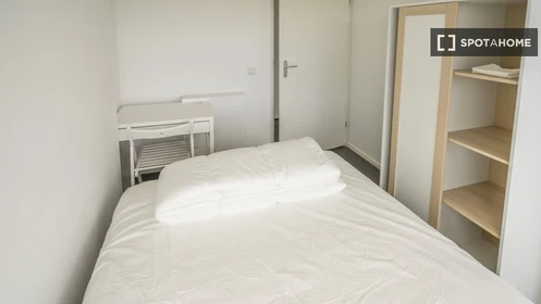 Pokój do wynajęcia z podwójnym łóżkiem w Amsterdam