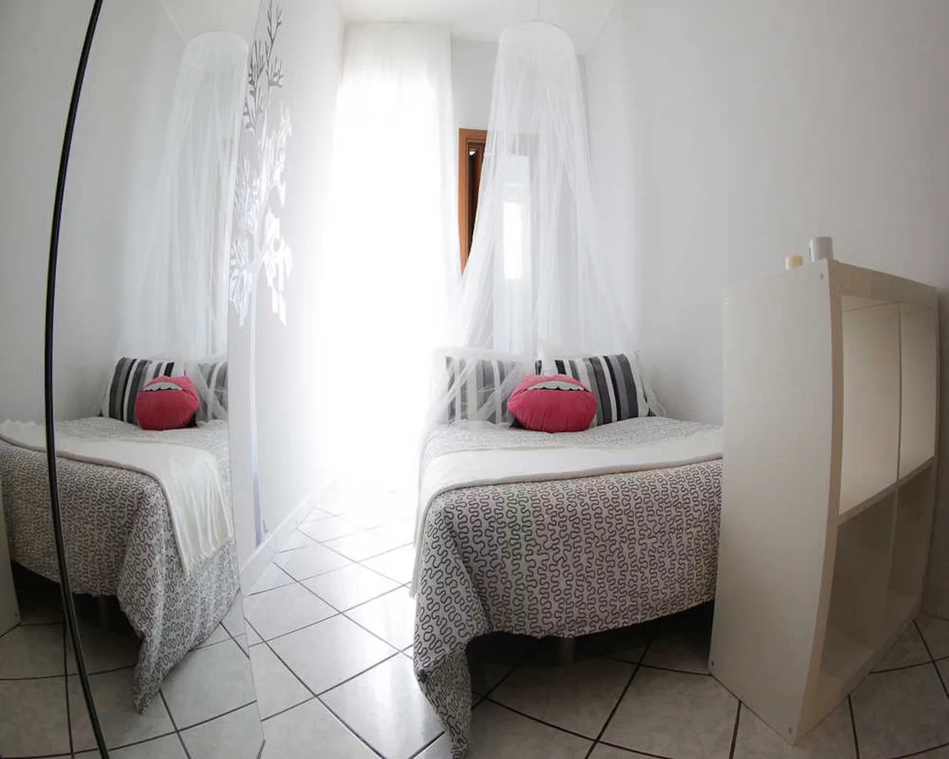 Habitación para estudiantes en  con modernas comodidades