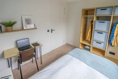Room for rent with double bed den-haag