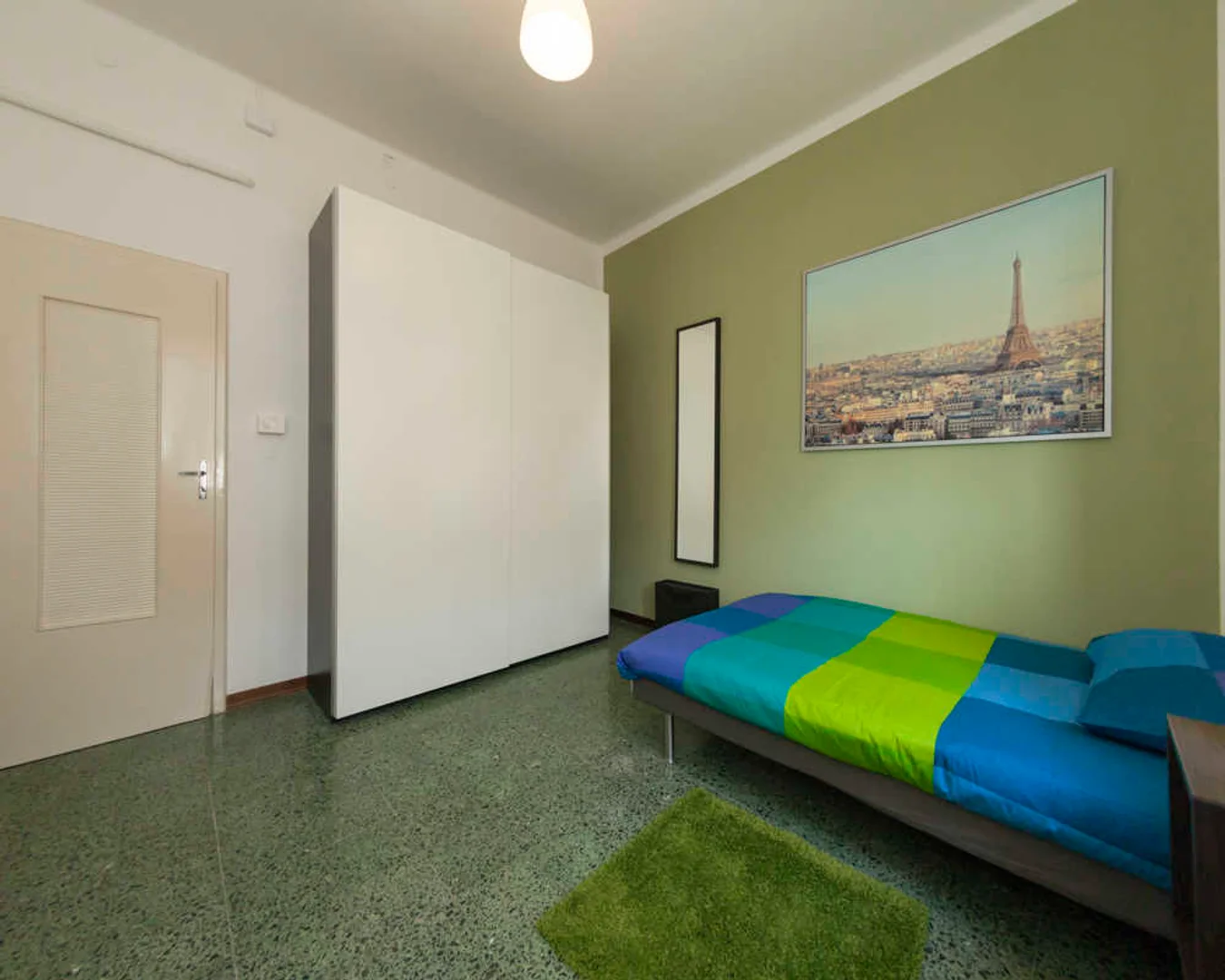 Preisgünstiges Studentenzimmer in günstiger Lage in