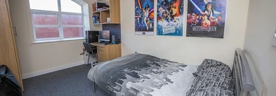 Cheap private room in Leicester