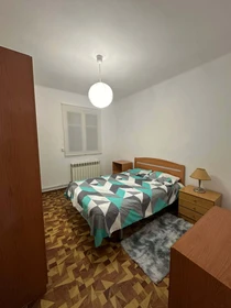 Habitación en alquiler con cama doble Logrono