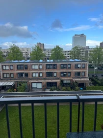Utrecht de ortak bir dairede kiralık oda