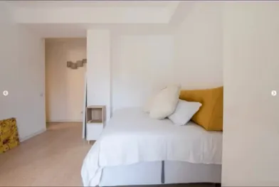 Mieszkanie z 2 sypialniami w Mediolan