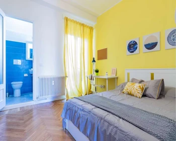 Habitación privada muy luminosa en Turín