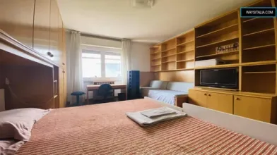 Room for rent in a shared flat in Milan