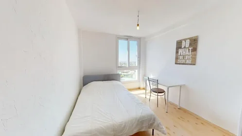 Chambre privée à Avenue de la Libération-Charles de Gaulle, , image 1 de 10