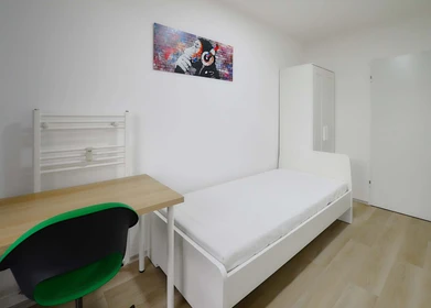 Private room at Kölner Landstraße 352, 40589 Düsseldorf, Germany, image 2 of 20
