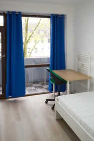 Private room at Kölner Landstraße 352, 40589 Düsseldorf, Germany, image 4 of 20