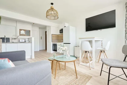 Habitación privada en 4 Pl. de la Division de Fer, 54000 Nancy, France, imagen 9 de 21