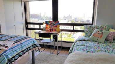 Habitación compartida en apartamento de 3 dormitorios Ottawa