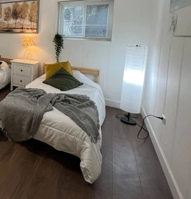 Accommodation with 3 bedrooms in Vancouver