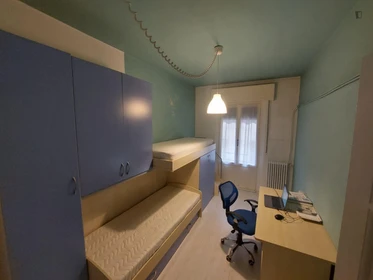 Helles Privatzimmer in Parma