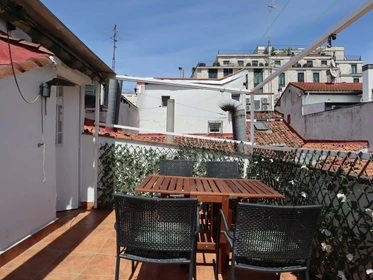 Stanza in affitto in appartamento condiviso a Madrid
