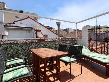 Cheap private room in Madrid