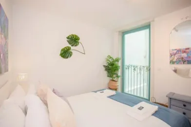 Apartamento totalmente mobilado em Porto