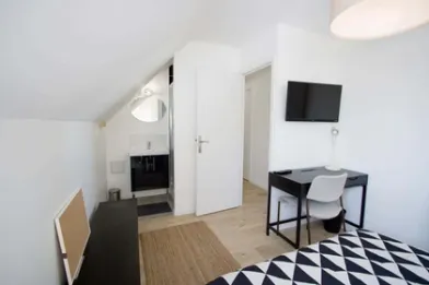 Renting rooms by the month in Rouen