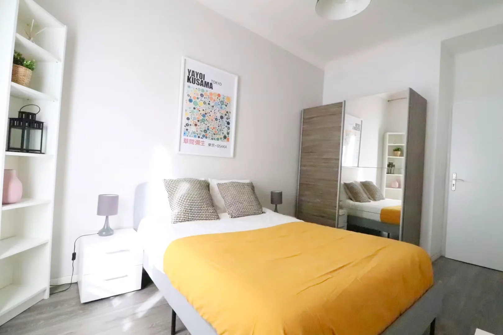 Room for rent in student apartment in , fully furnished