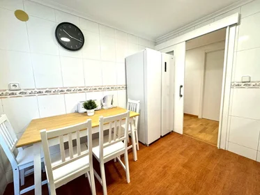 Private room at Calle de Casiopea, Florida Alta, image 8 of 10