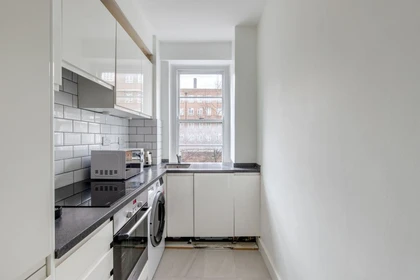 Accommodation with 3 bedrooms in City Of Westminster