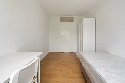 Chambre à louer avec lit double Rotterdam