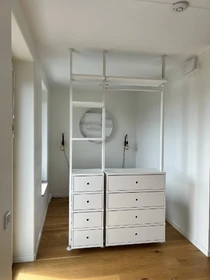 Pokój do wynajęcia we wspólnym mieszkaniu w Sztokholm