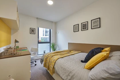 Chambre à louer dans un appartement en colocation à london