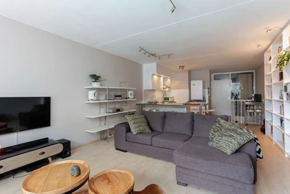 Apartamento moderno e brilhante em Roterdão